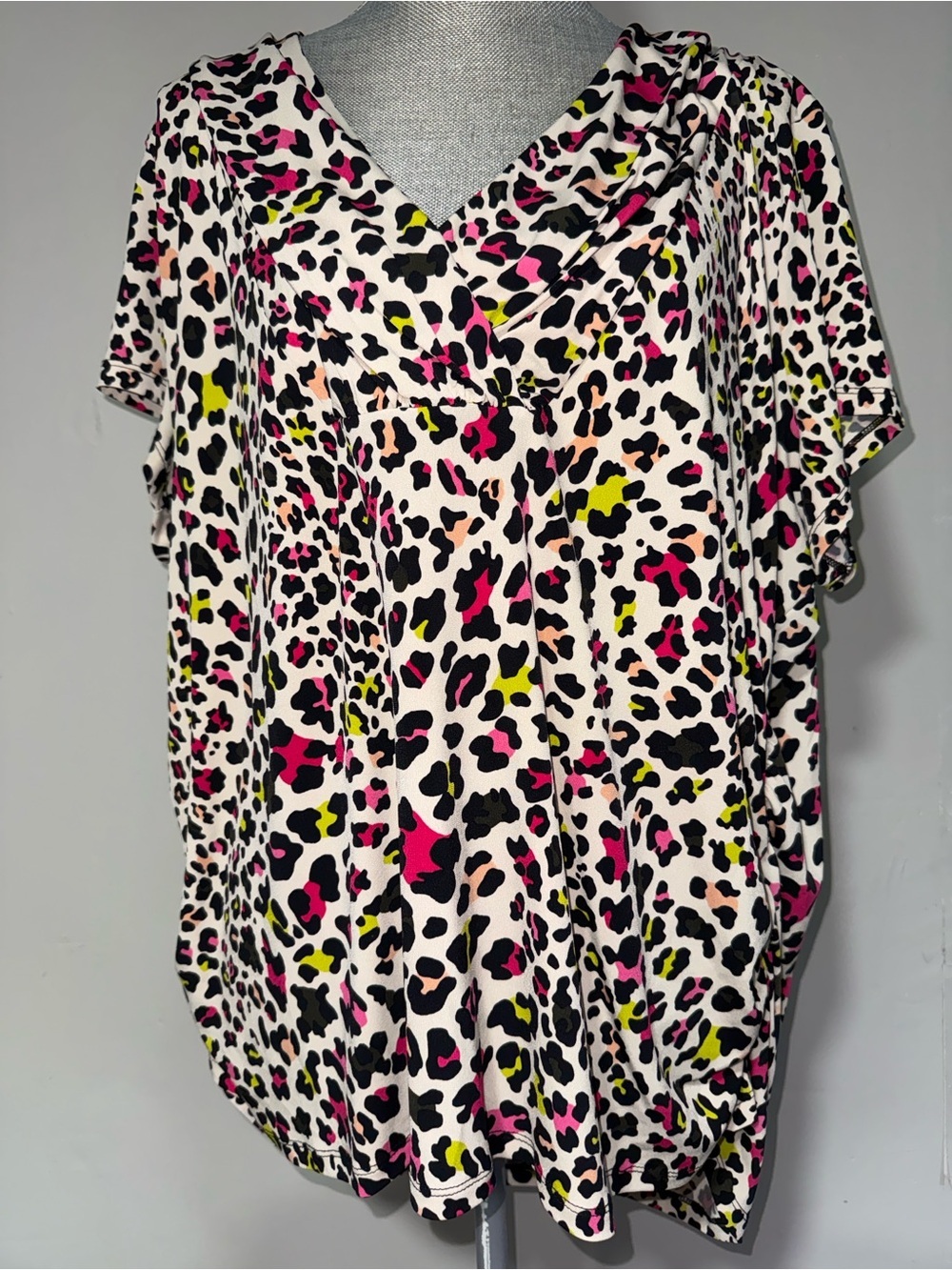 Peter Nygard Womans Pink Leopard Print Cowl Neck Top